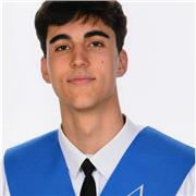 Buenas! Soy estudiante de ingeniería física en la UC3M. Imparto clases de mates, física o química a ESO y Bachillerato.